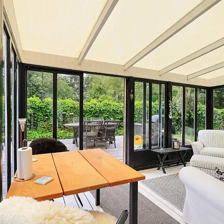 Holiday home Liii *
