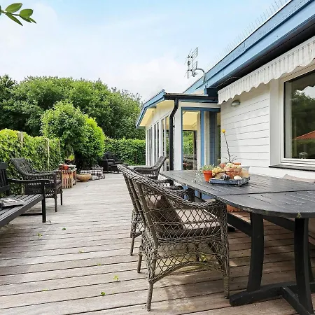 Дом отдыха 6 Person In Karrebaeksminde-by Traum