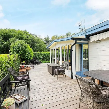 Дом отдыха 6 Person In Karrebaeksminde-by Traum